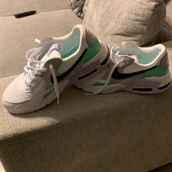 Nike Air Max Excee Sneaker - Picture 6 of 7